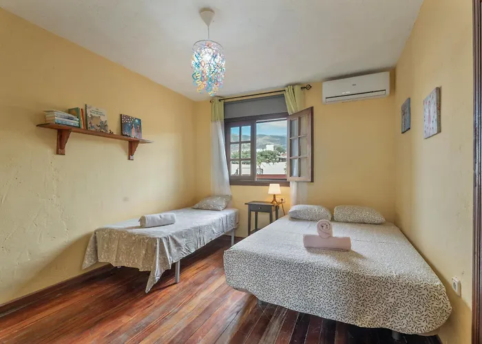 Casa El Pinito No Groups Under 27 Feriehus *