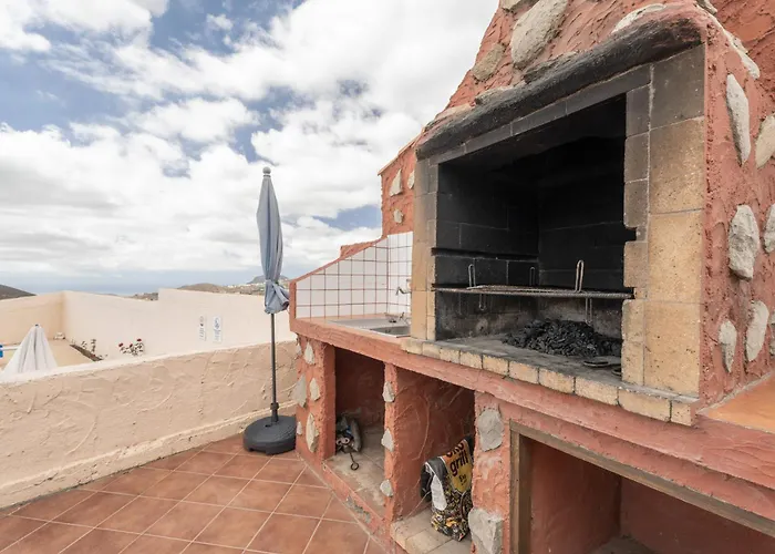 Casa El Pinito No Groups Under 27 *