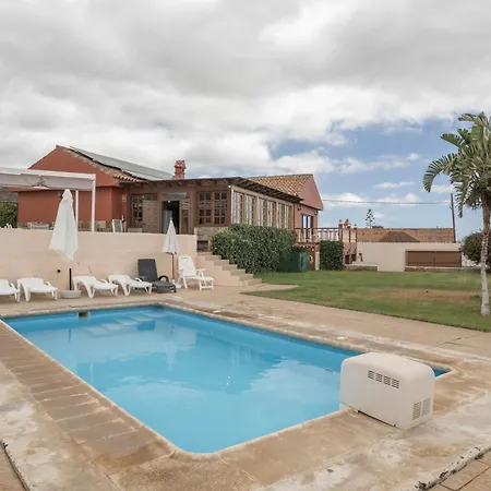 Casa El Pinito No Groups Under 27 Nyaraló *