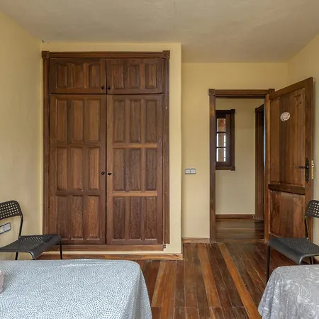 Casa El Pinito No Groups Under 27 Nyaraló