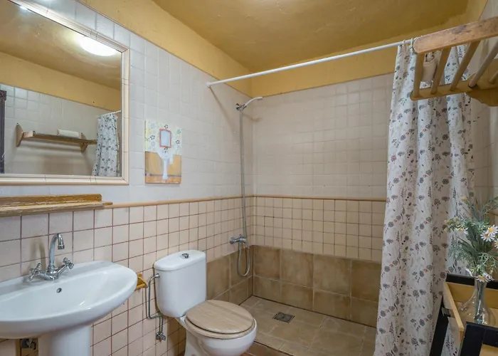 Casa El Pinito No Groups Under 27 Тамайде